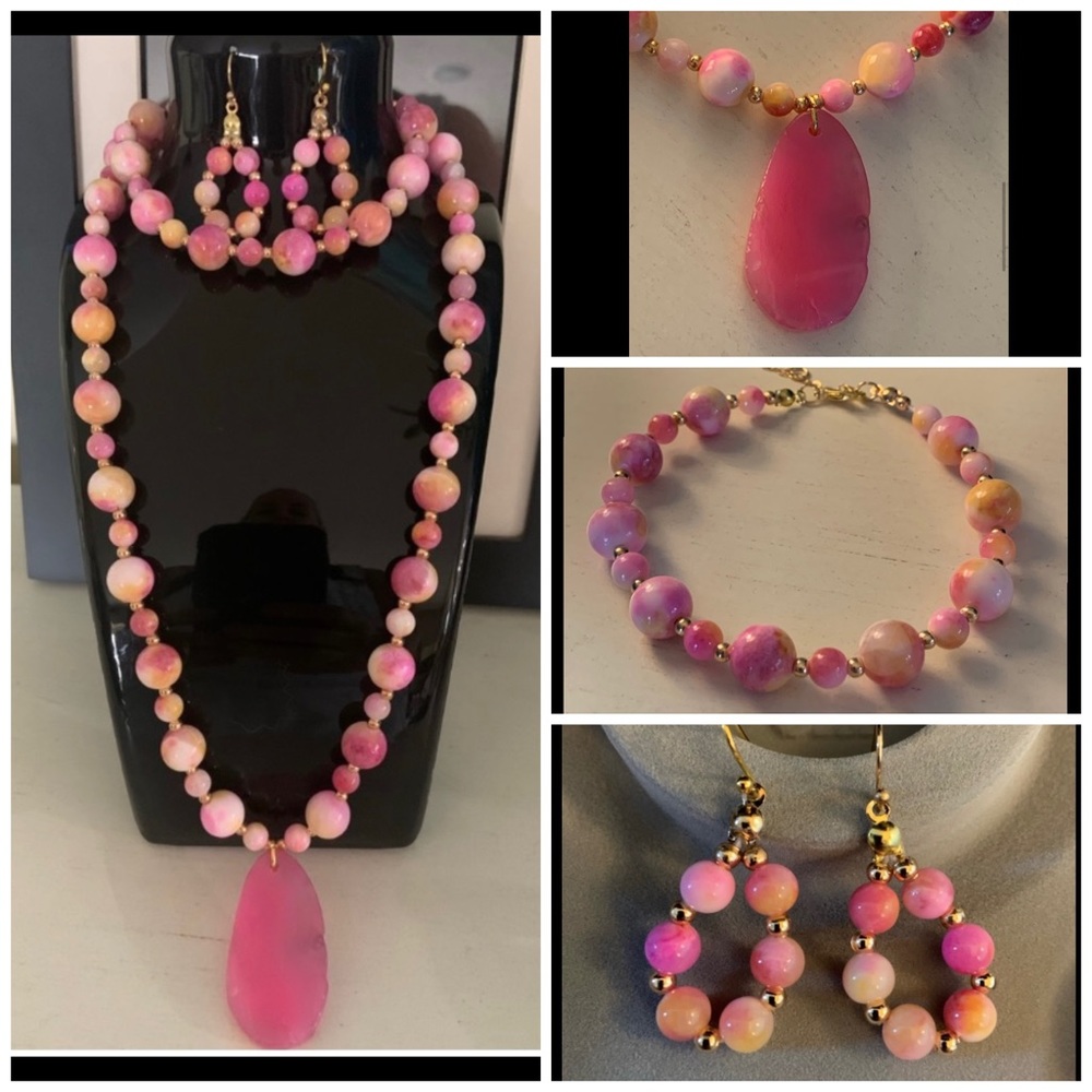 Handmade, one of a kind. 3 piece set! Necklace, bracelet and earrings